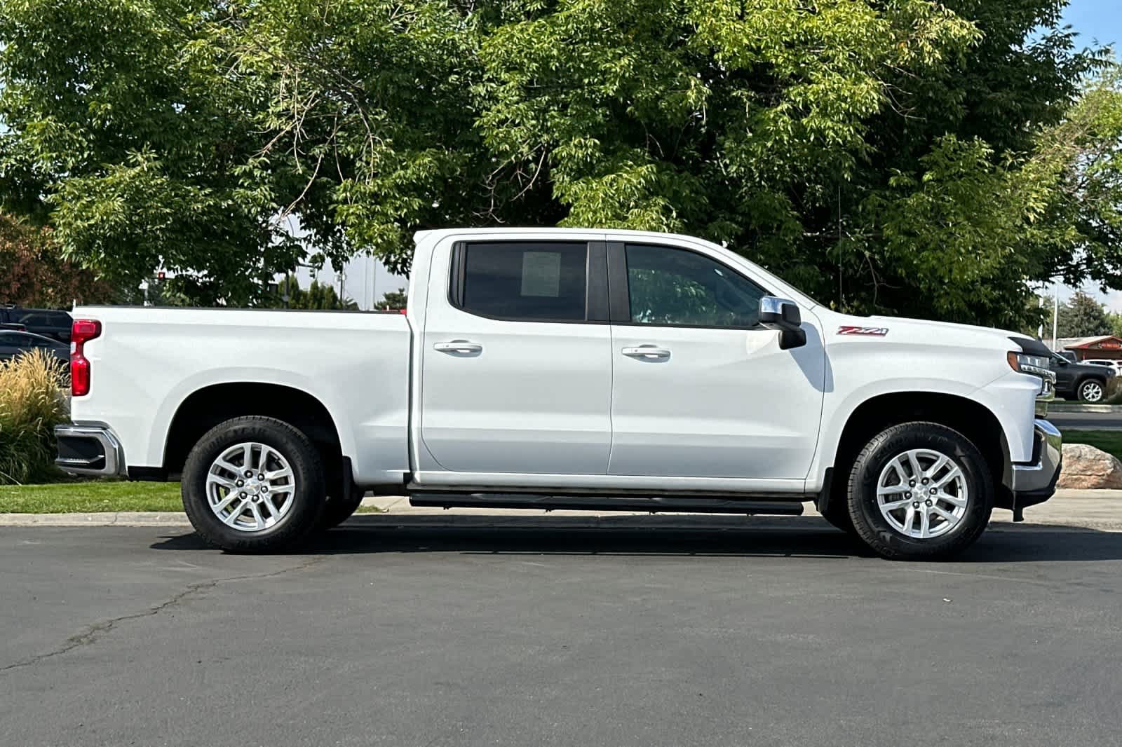 Used 2019 Chevrolet Silverado 1500 LT w/ All-Star Edition AWD/4WD image 8