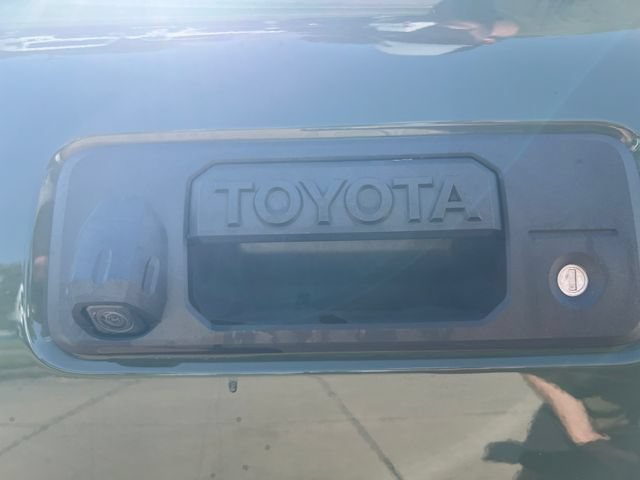 Used 2021 Toyota Tacoma SR5 w/ Trail Edition AWD/4WD image 7