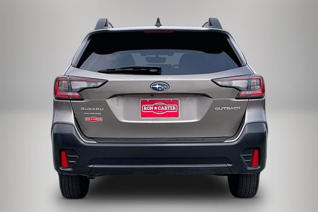 Used 2022 Subaru Outback Premium image 3