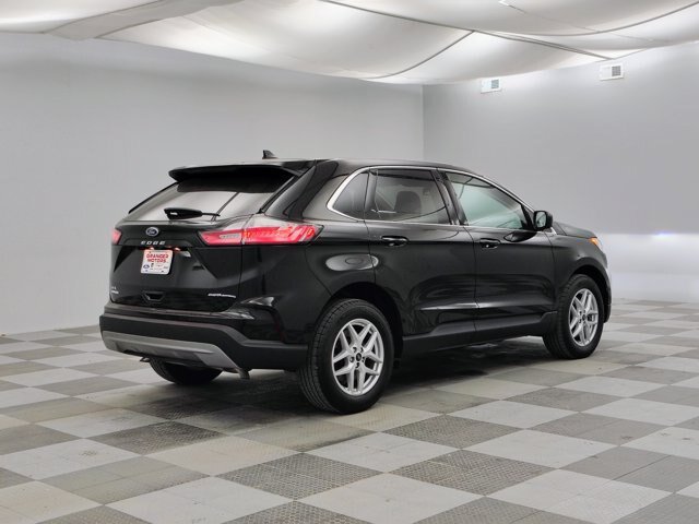 Certified 2024 Ford Edge SEL w/ Convenience Package AWD/4WD image 9