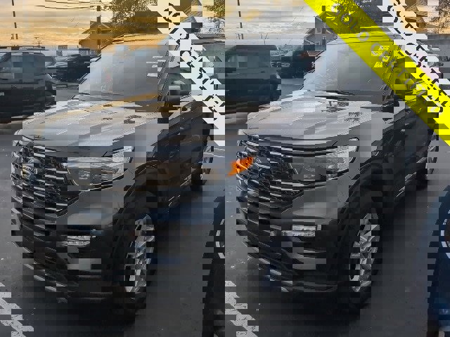 Certified 2023 Ford Explorer XLT w/ Equipment Group 202A image 2