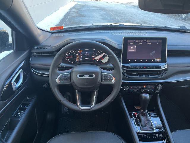 Used 2023 Jeep Compass Trailhawk image 13