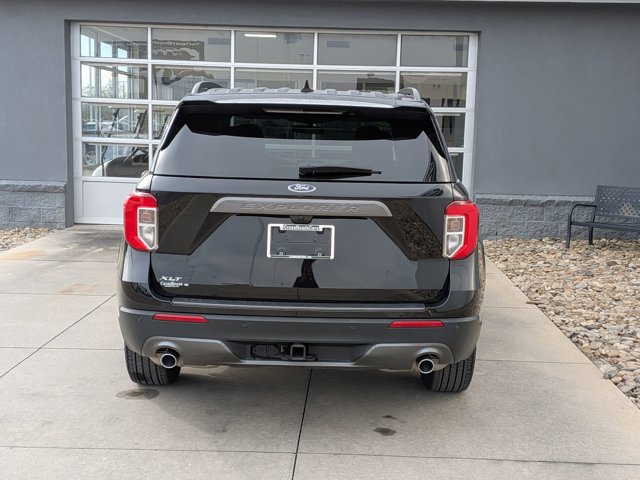 Certified 2024 Ford Explorer XLT w/ Equipment Group 202A image 5