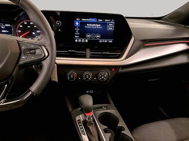 Used 2025 Chevrolet Trax RS w/ Driver Confidence Package FWD image 6