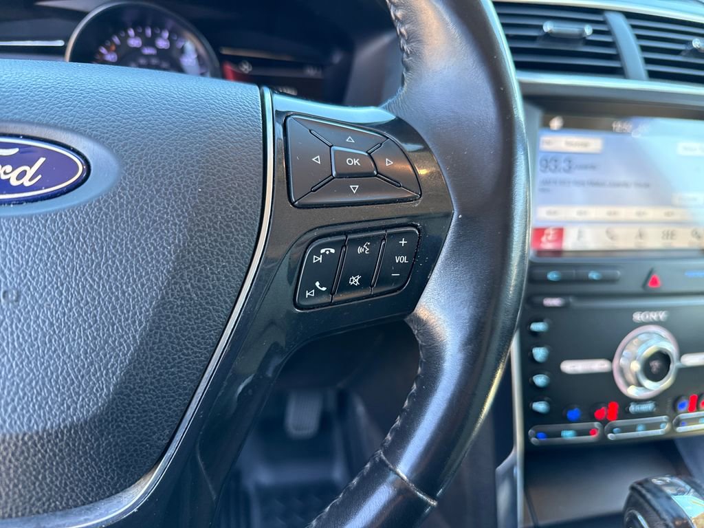 Certified 2019 Ford Explorer Limited w/ Limited Luxury Package image 17