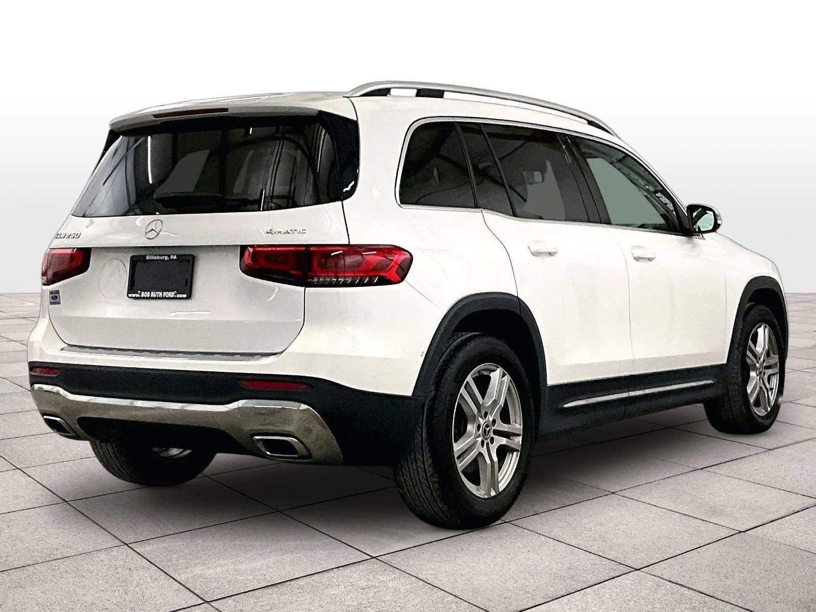 Used 2021 Mercedes-Benz GLB 250 4MATIC image 11