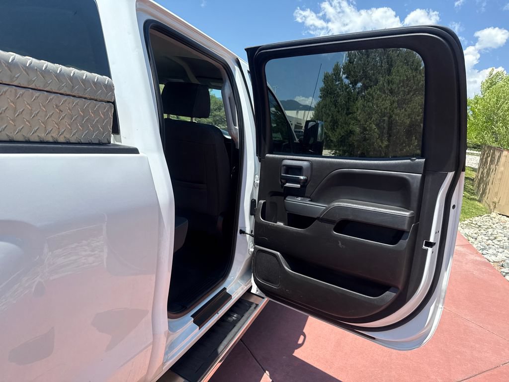 Used 2018 Chevrolet Silverado 2500 LT AWD/4WD image 21