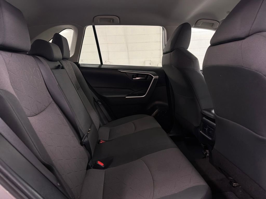 Used 2023 Toyota RAV4 XLE image 28