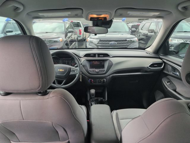 Used 2021 Chevrolet TrailBlazer LS FWD image 24