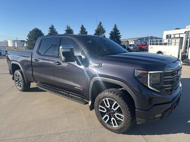 Used 2024 GMC Sierra 1500 AT4 w/ Technology Package AWD/4WD image 6