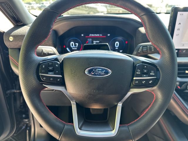 Certified 2025 Ford Explorer ST-Line w/ ST-Line Street Pack AWD/4WD image 33