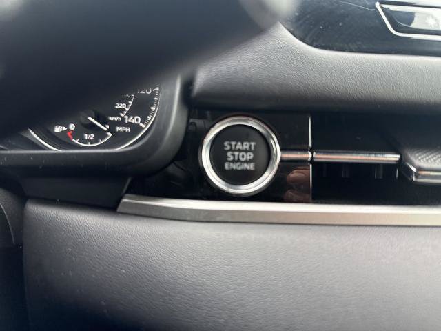 Used 2025 Mitsubishi Outlander AWD image 14