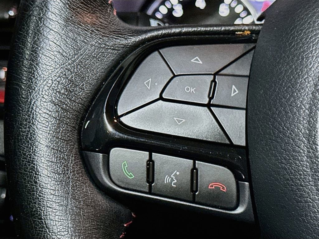 Used 2022 Jeep Renegade Trailhawk w/ Sun/Sound Group AWD/4WD image 34