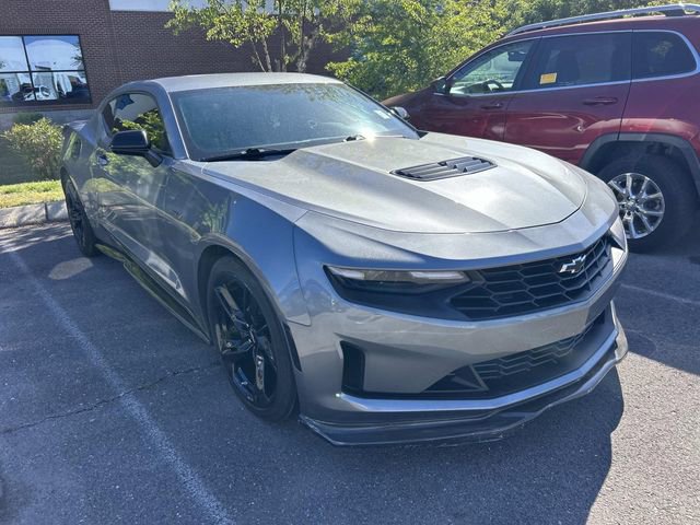 Used 2022 Chevrolet Camaro LT w/ Technology Package RWD image 3