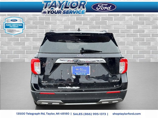 Certified 2021 Ford Explorer XLT w/ Equipment Group 202A image 4