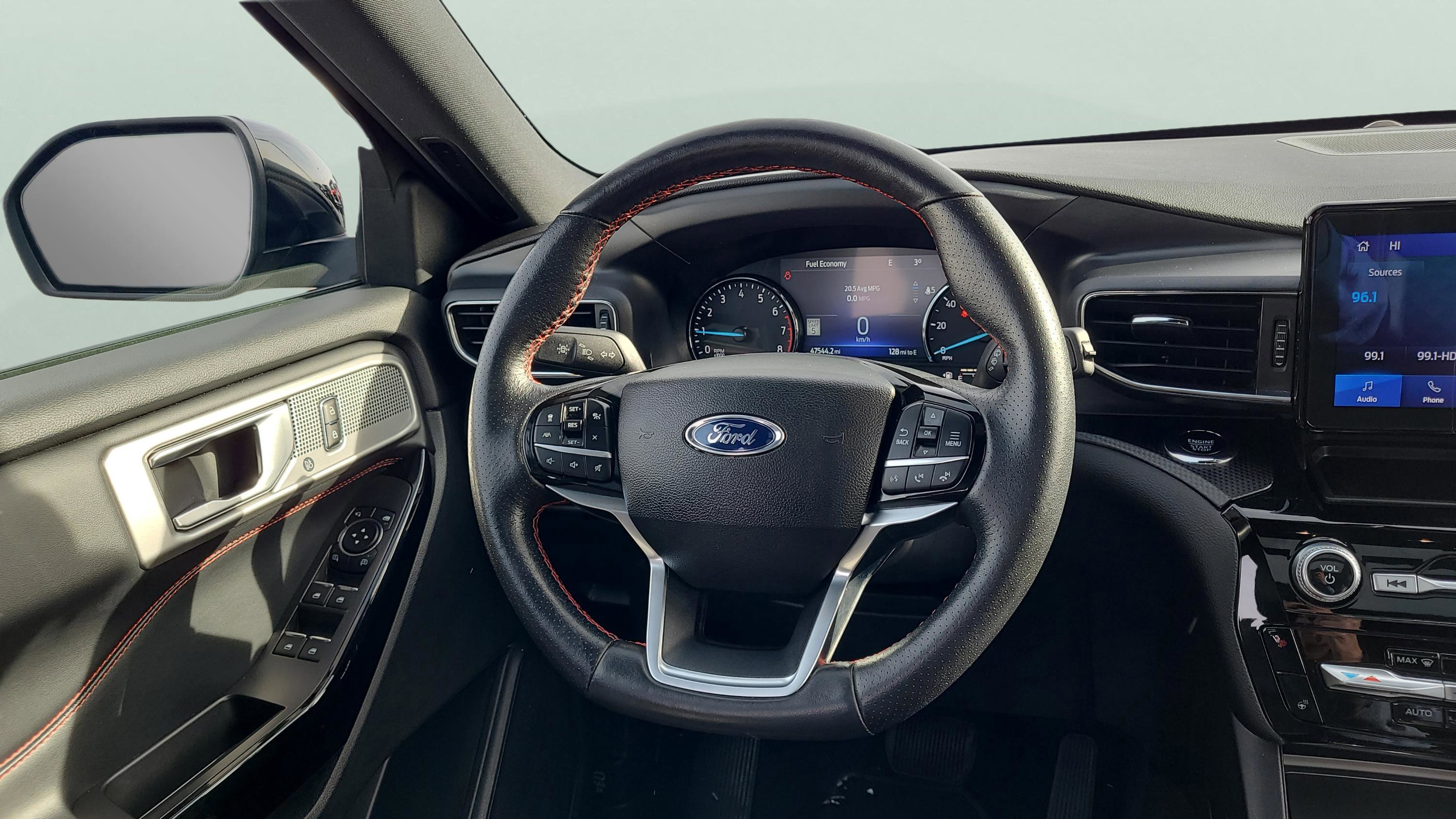 Certified 2023 Ford Explorer ST-Line w/ Class IV Trailer Tow Package image 10