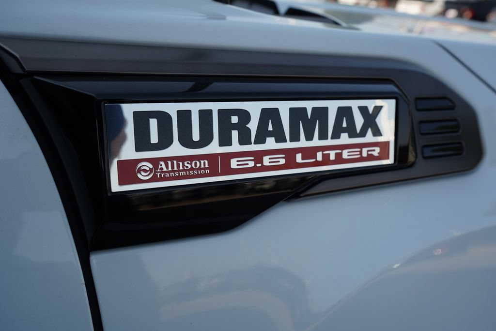 Used 2024 GMC Sierra 2500 AT4X AWD/4WD image 8