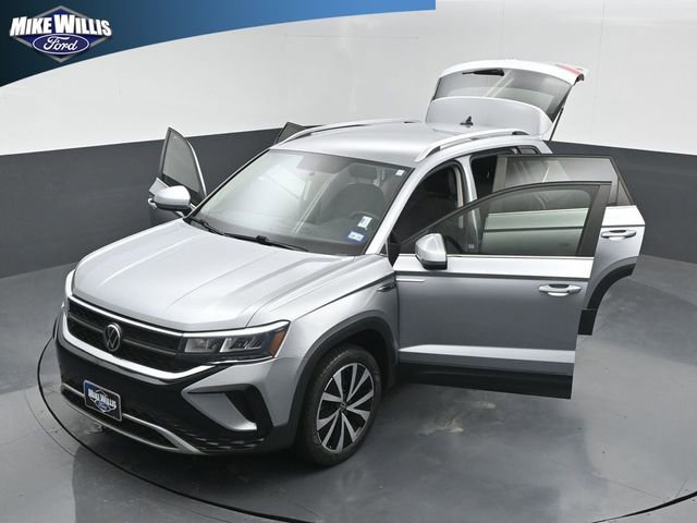 Used 2022 Volkswagen Taos SE FWD image 26