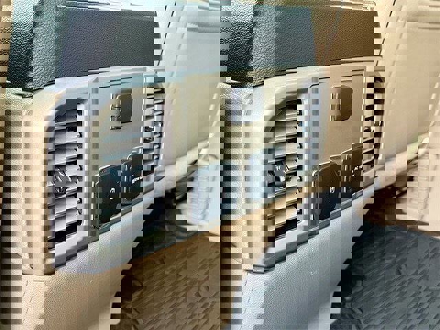 Certified 2017 Ford F250 Lariat w/ Chrome Package image 26