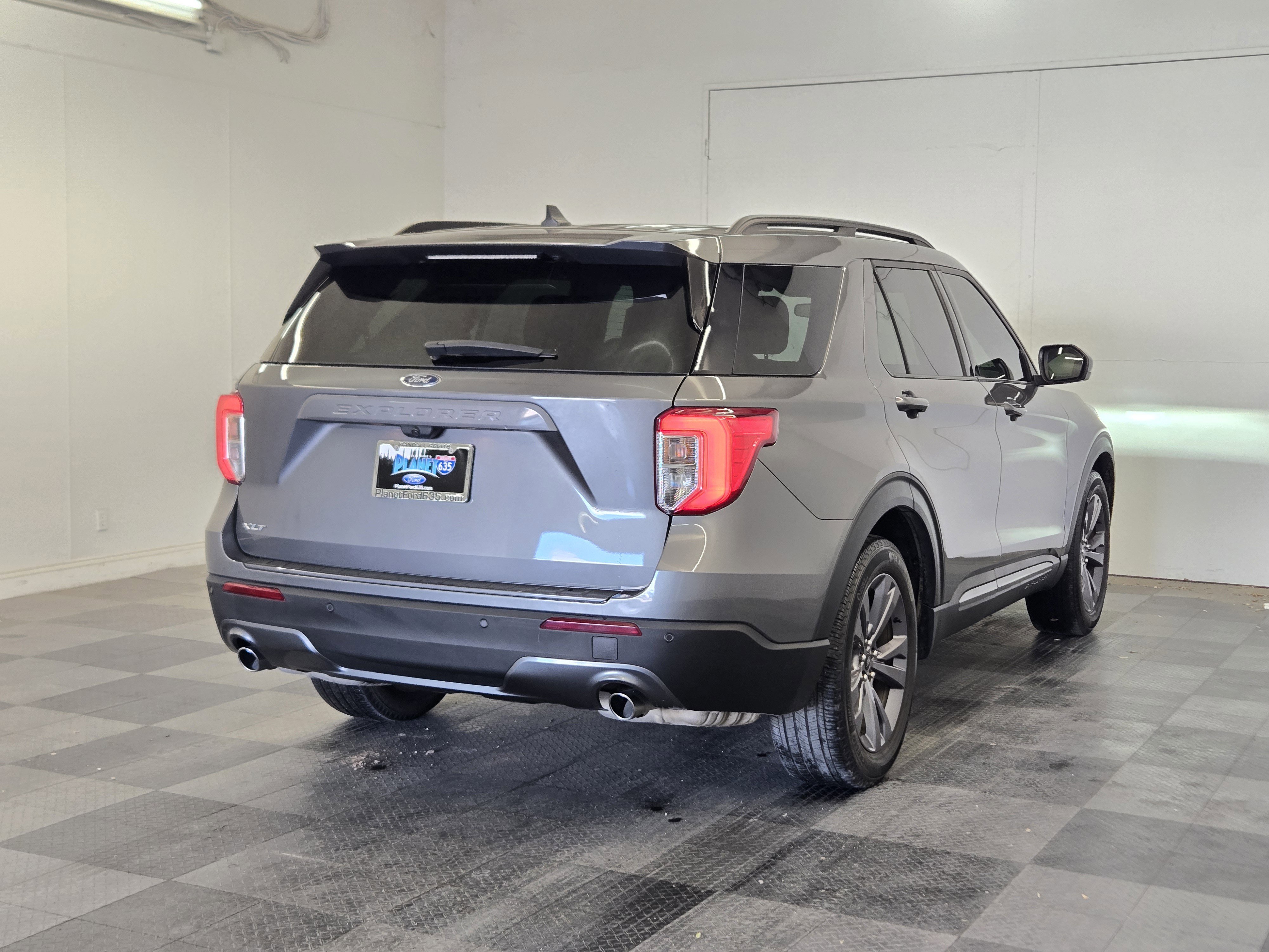 Certified 2023 Ford Explorer XLT w/ Equipment Group 202A image 7