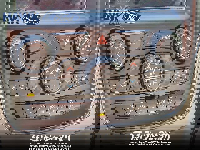 Used 2018 Jeep Grand Cherokee Limited image 15