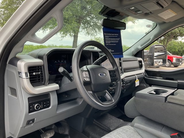 Certified 2025 Ford F250 XLT w/ Black Appearance Package AWD/4WD image 6