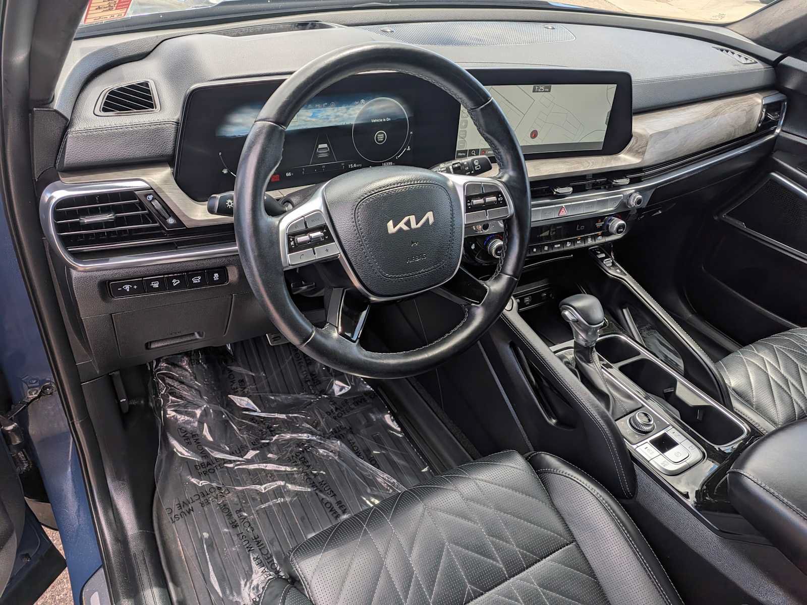 Used 2025 Kia Telluride SX Prestige X-Pro AWD/4WD image 2