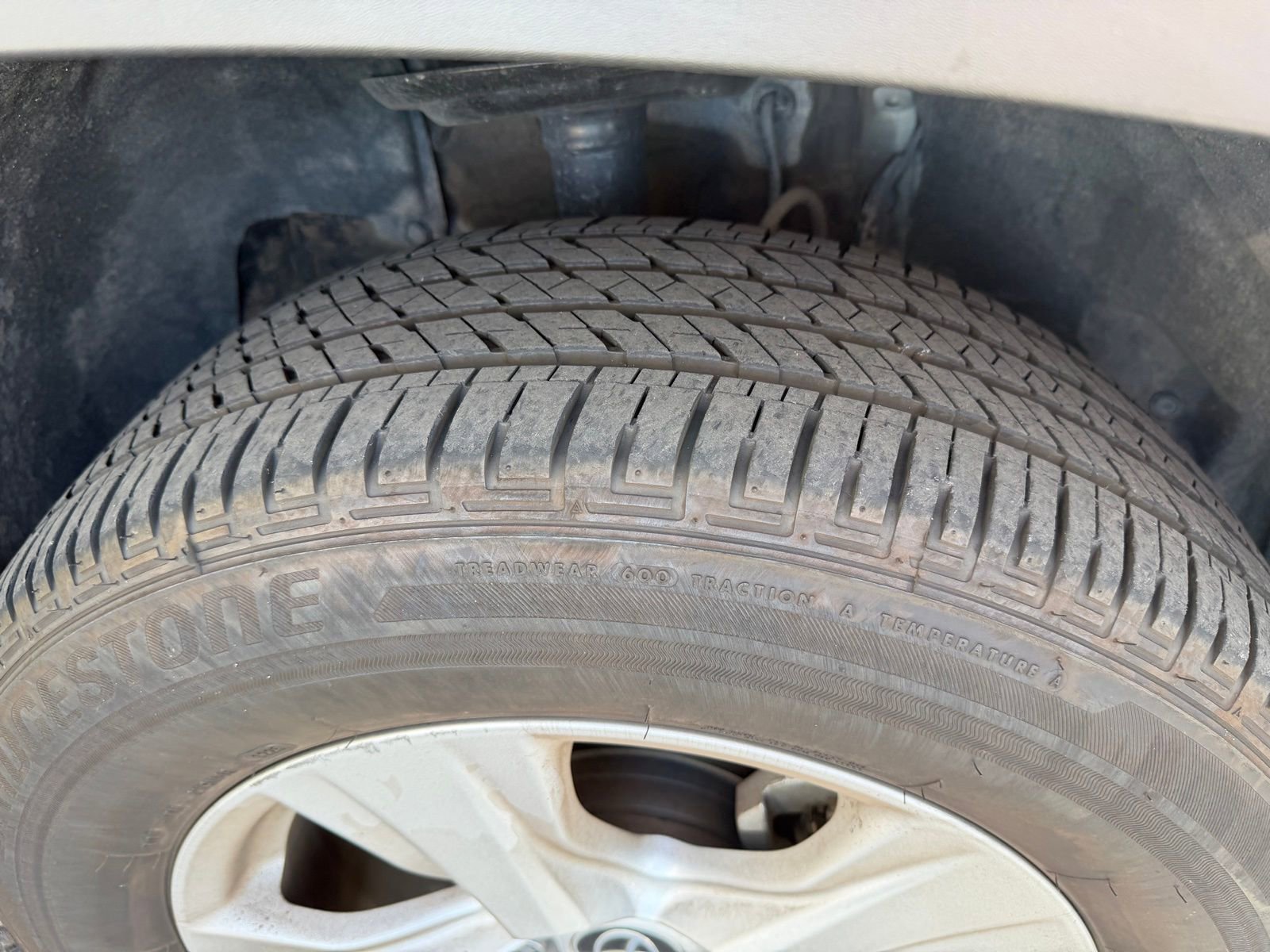 Used 2021 Toyota RAV4 XLE w/ Convenience Package FWD image 7