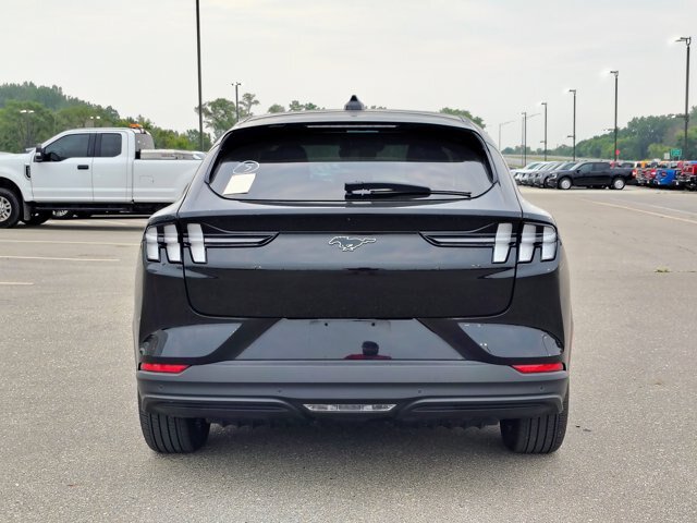 Certified 2025 Ford Mustang Mach-E Premium AWD/4WD image 5
