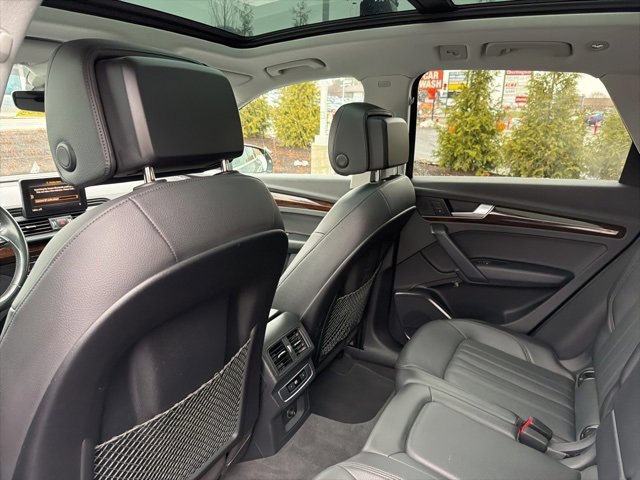 Used 2020 Audi Q5 2.0T Premium w/ Convenience Package image 21