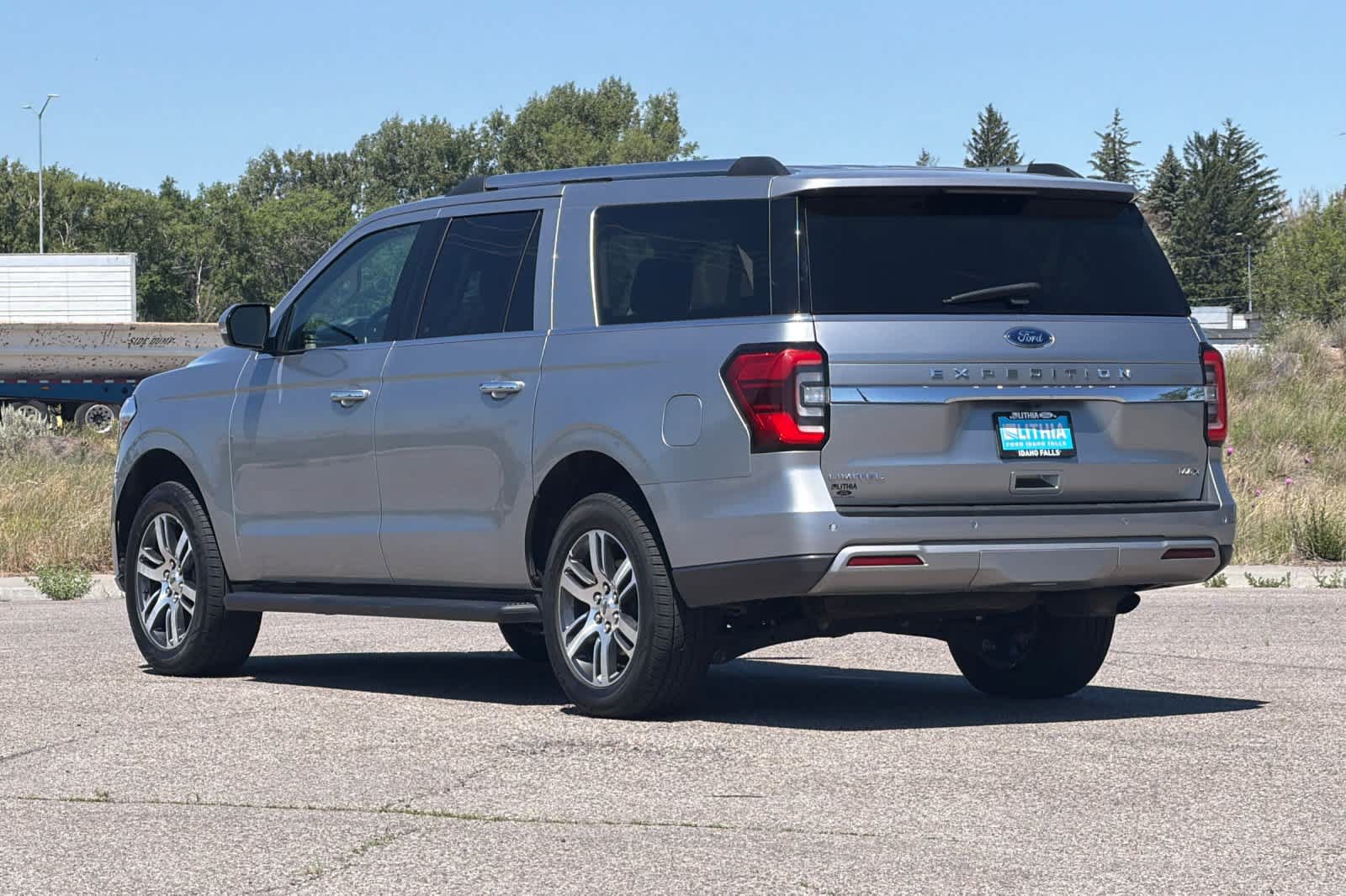 Certified 2024 Ford Expedition Max Limited AWD/4WD image 6