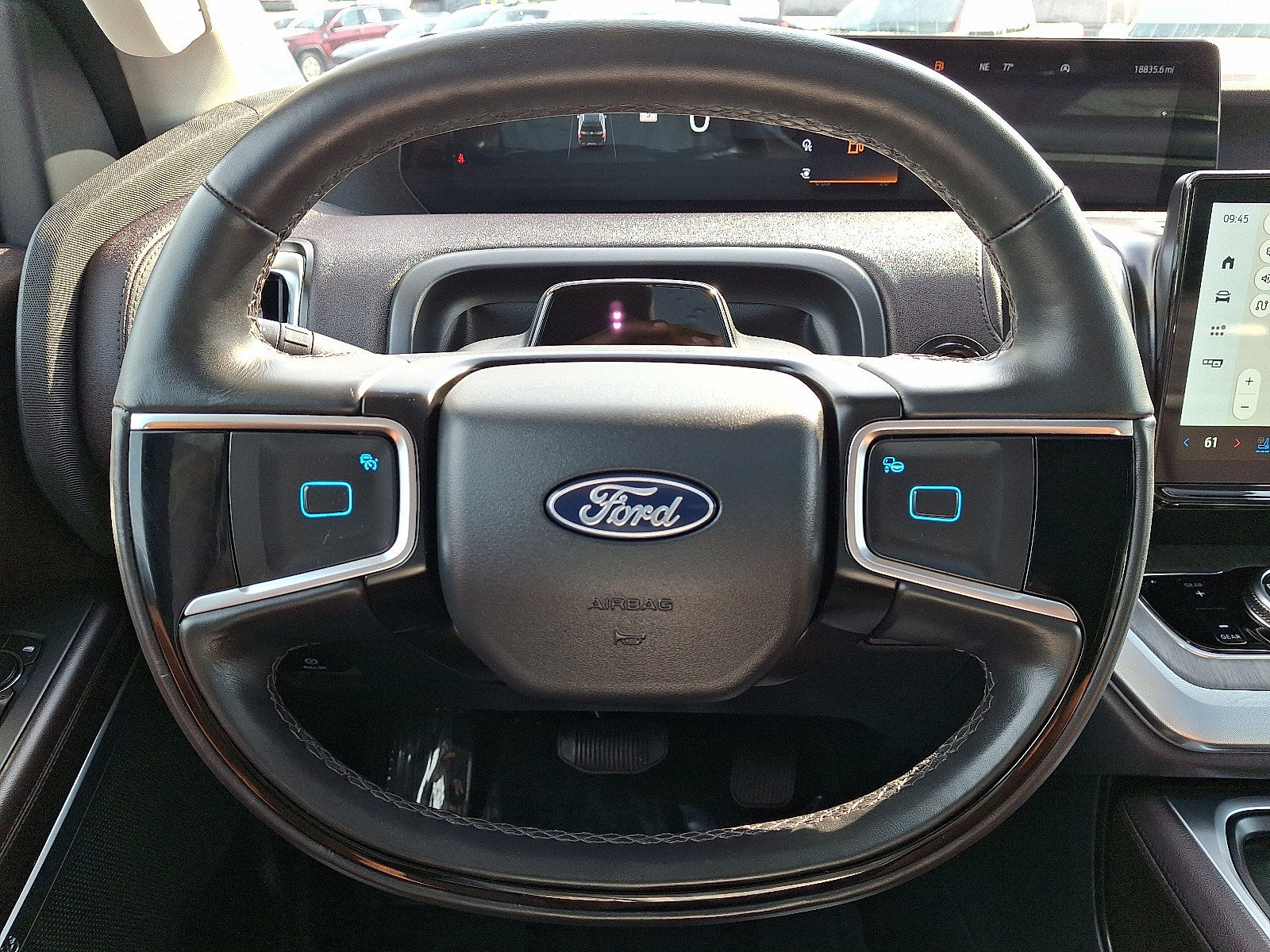 Certified 2025 Ford Expedition Platinum w/ Platinum Ultimate Package AWD/4WD image 19