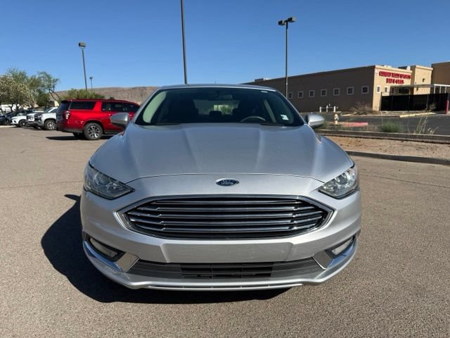 Certified 2018 Ford Fusion SE w/ Equipment Group 201A FWD image 2