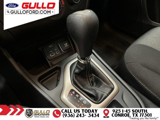 Used 2018 Jeep Cherokee Latitude w/ Altitude Package FWD image 27