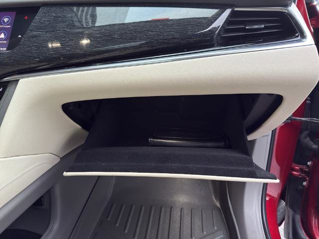 Used 2020 Cadillac XT6 Premium Luxury image 33