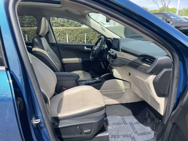 Certified 2020 Ford Escape Titanium image 32