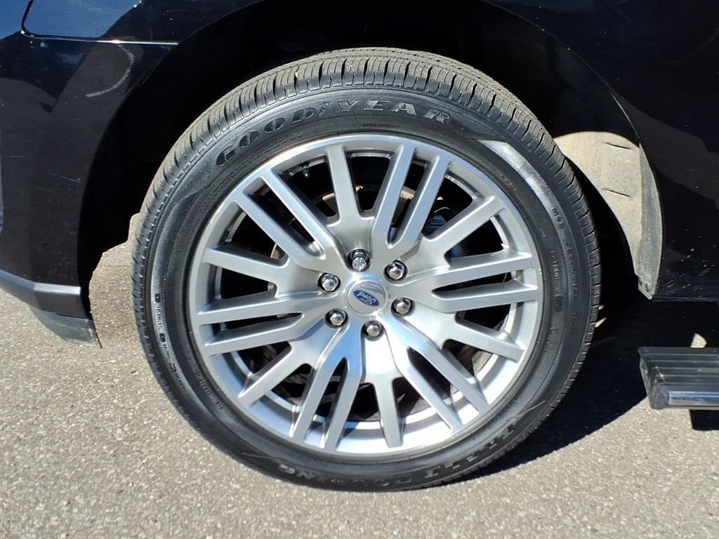 Certified 2023 Ford Expedition Limited AWD/4WD image 9