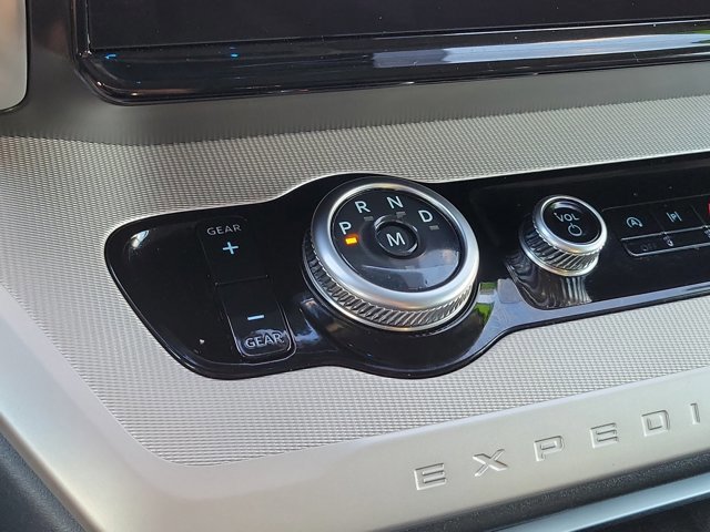 Certified 2025 Ford Expedition Max Active AWD/4WD image 34