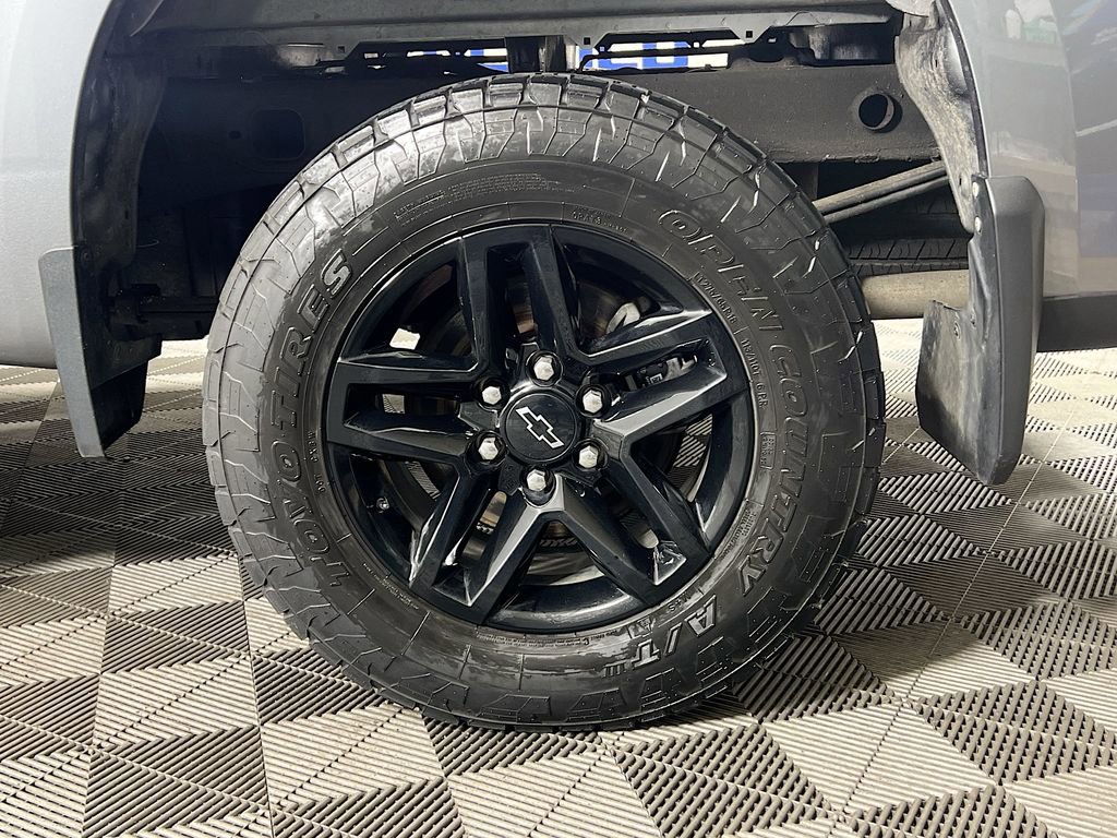 Used 2020 Chevrolet Silverado 1500 LT Trail Boss image 38