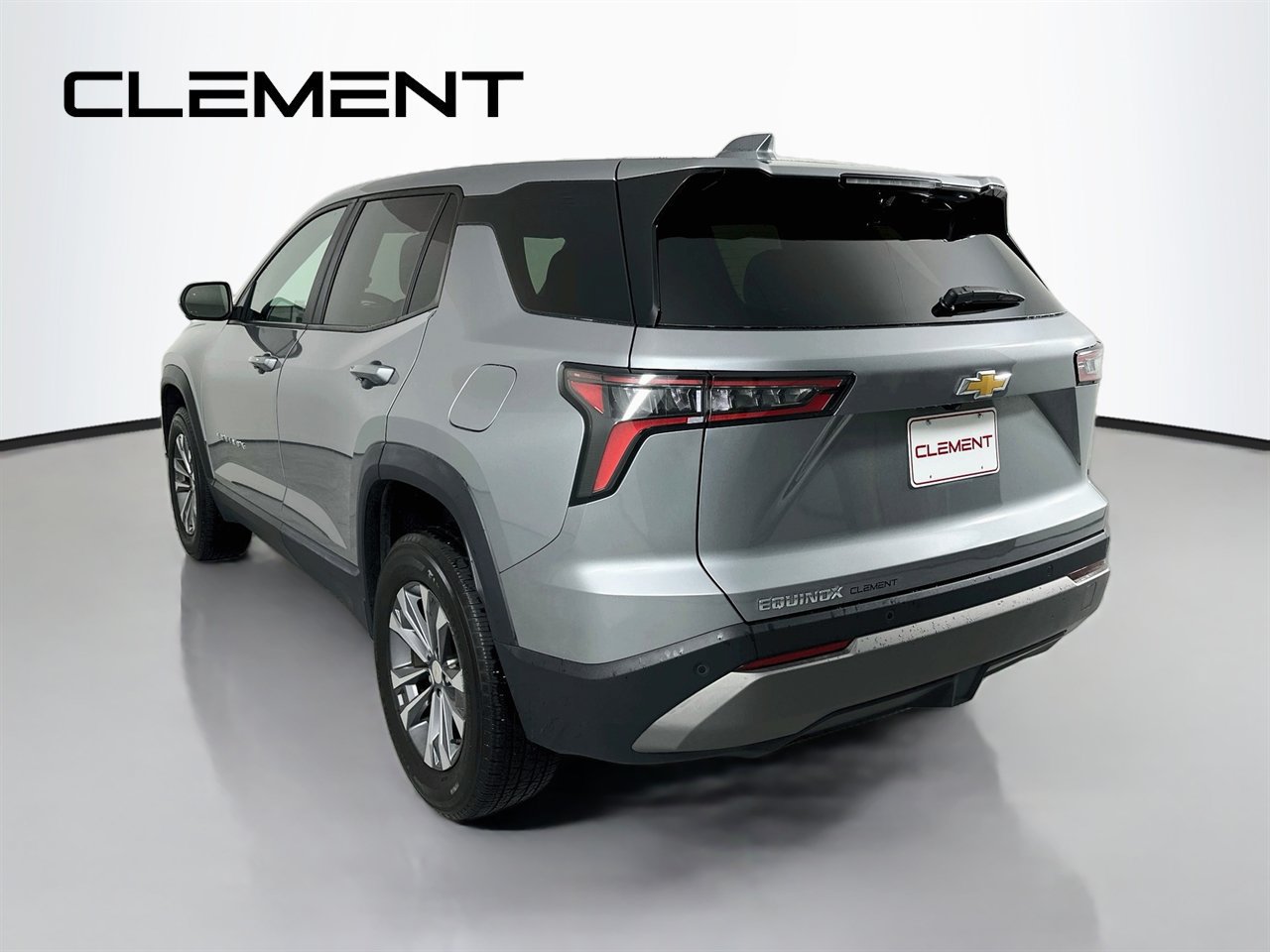 Used 2025 Chevrolet Equinox LT w/ Safety and Technology Package FWD image 10