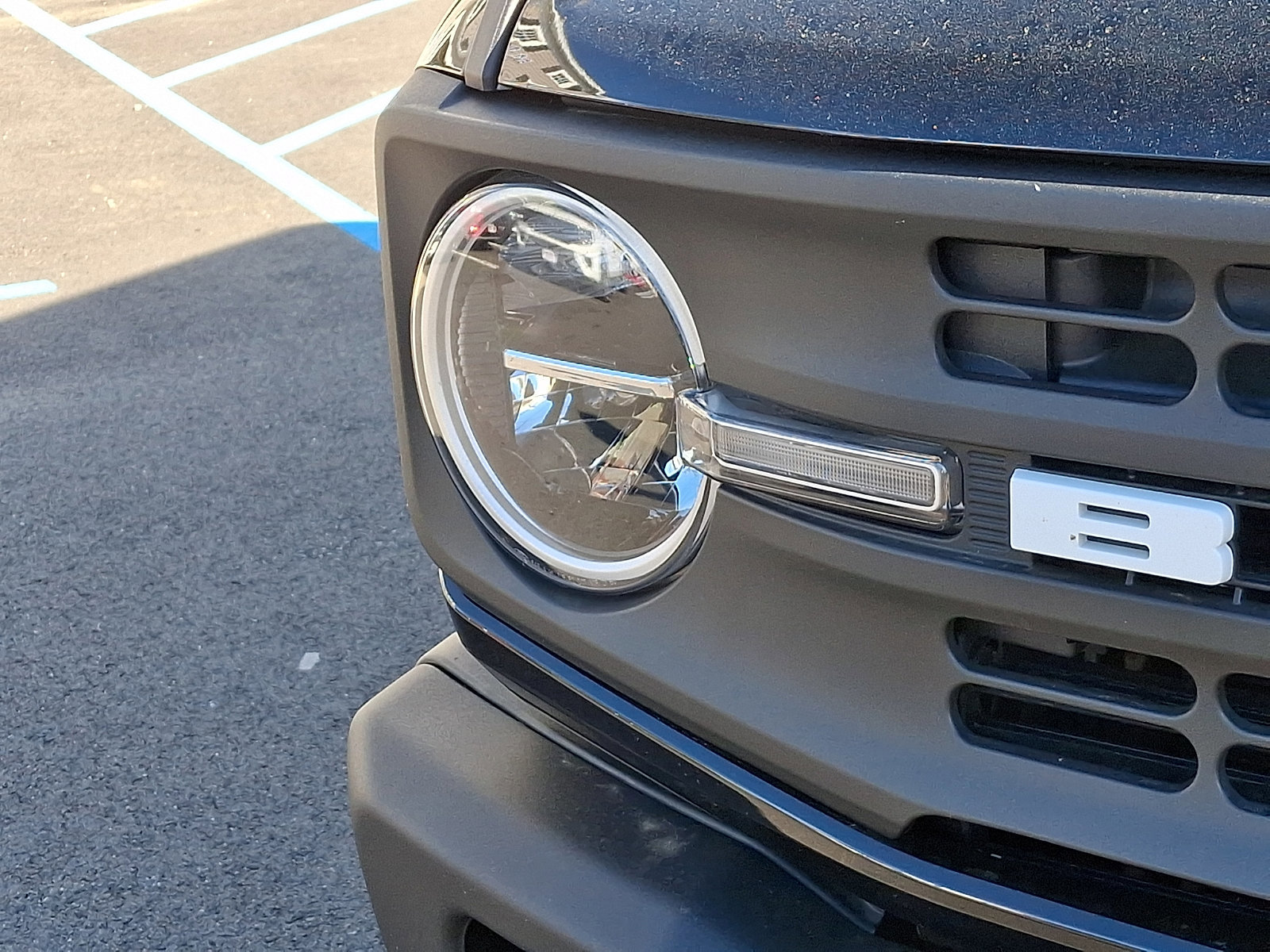 Certified 2024 Ford Bronco Black Diamond AWD/4WD image 10