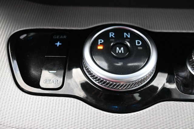 Certified 2025 Ford Expedition Active AWD/4WD image 25