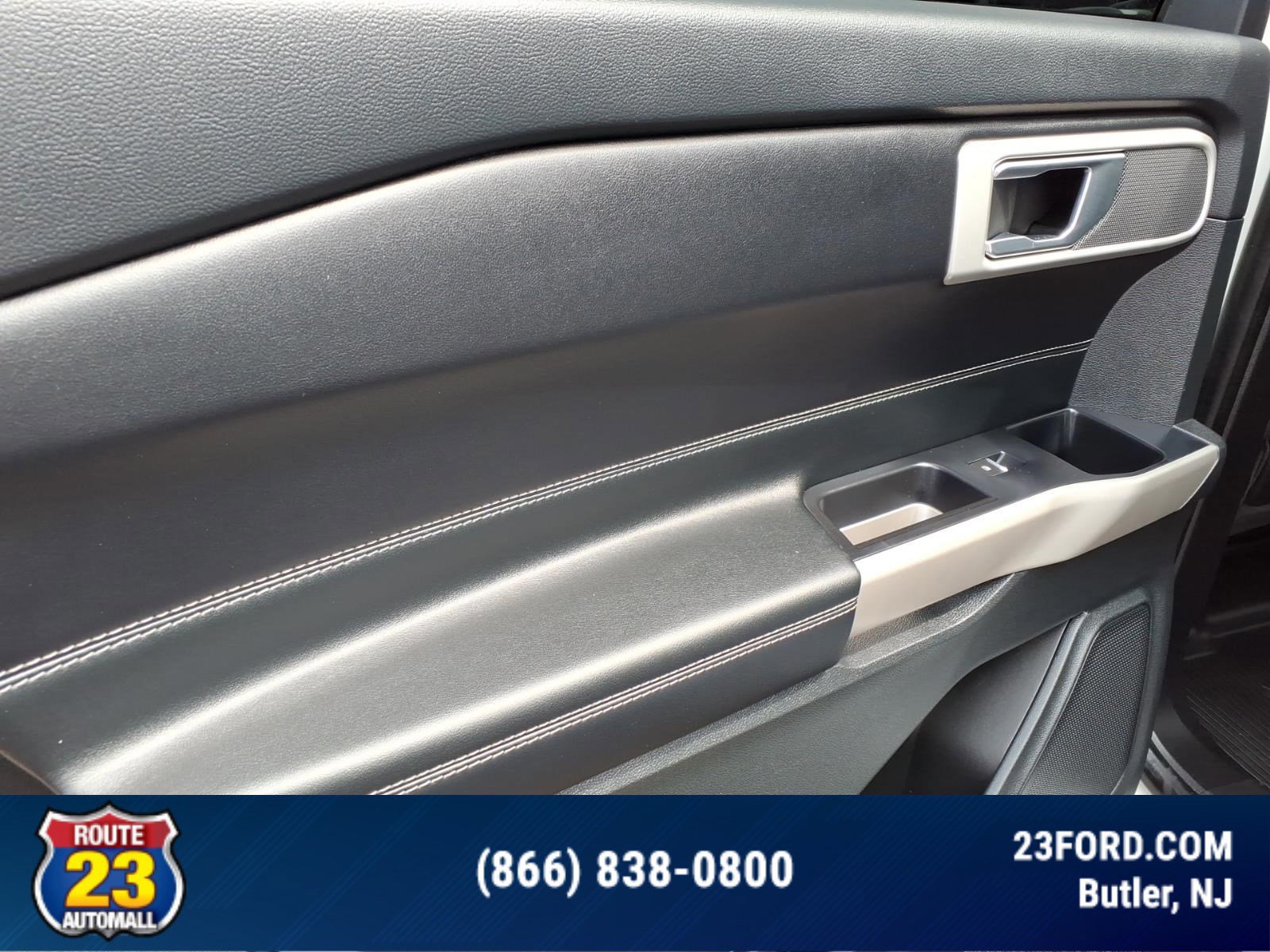 Certified 2022 Ford Explorer XLT w/ Equipment Group 202A AWD/4WD image 23