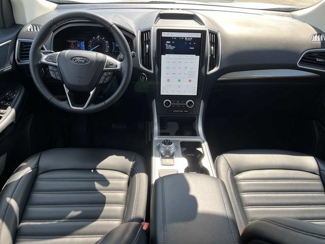 Certified 2024 Ford Edge SEL w/ Convenience Package AWD/4WD image 14
