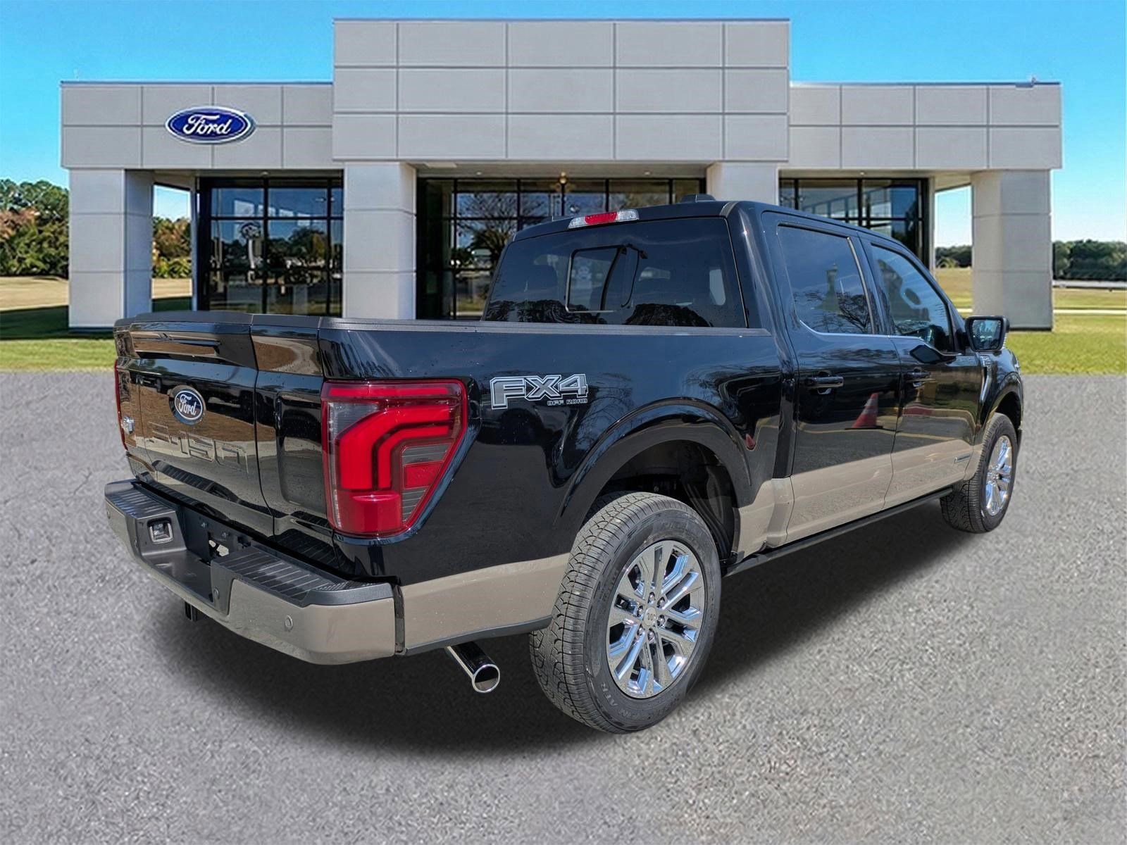 Certified 2025 Ford F150 King Ranch w/ FX4 Off-Road Package image 3