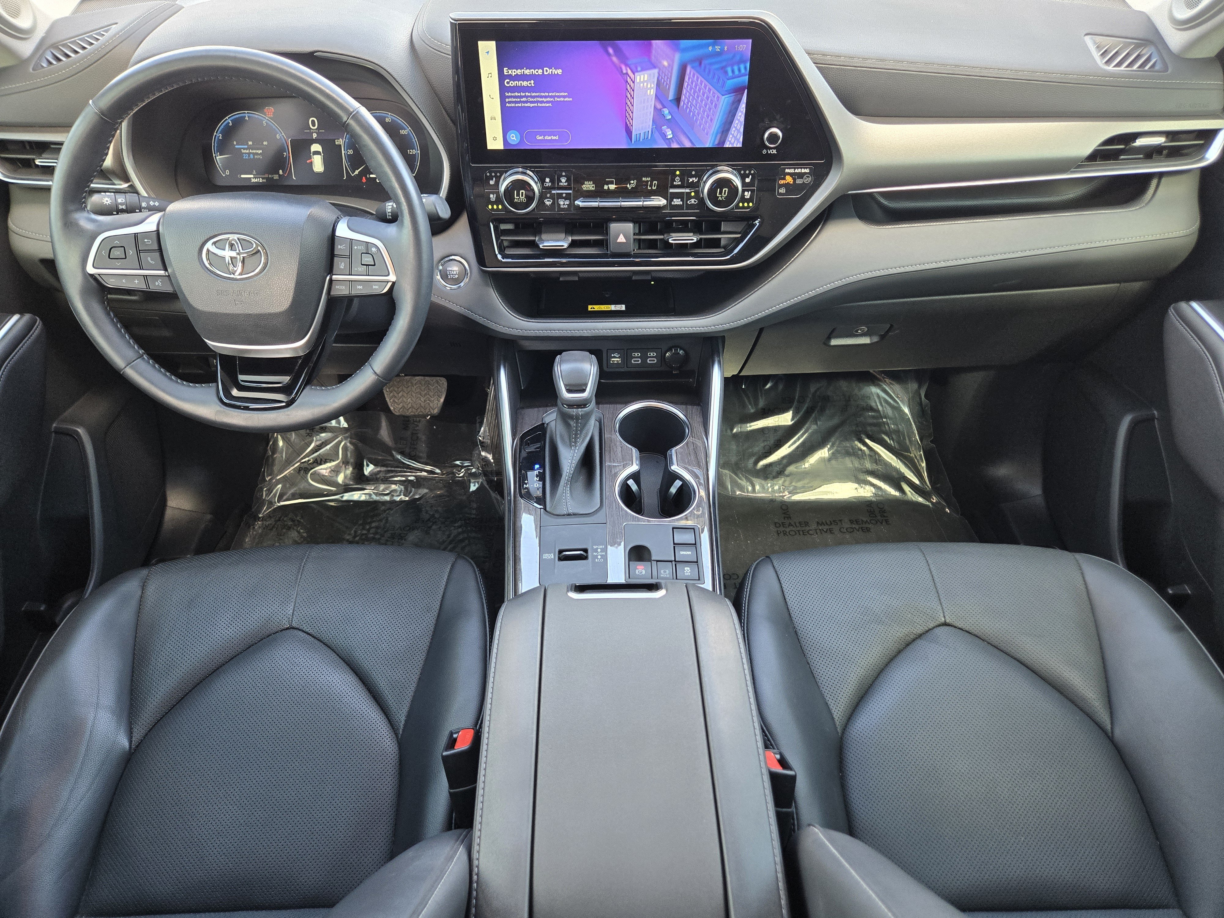 Used 2023 Toyota Highlander Limited FWD image 25