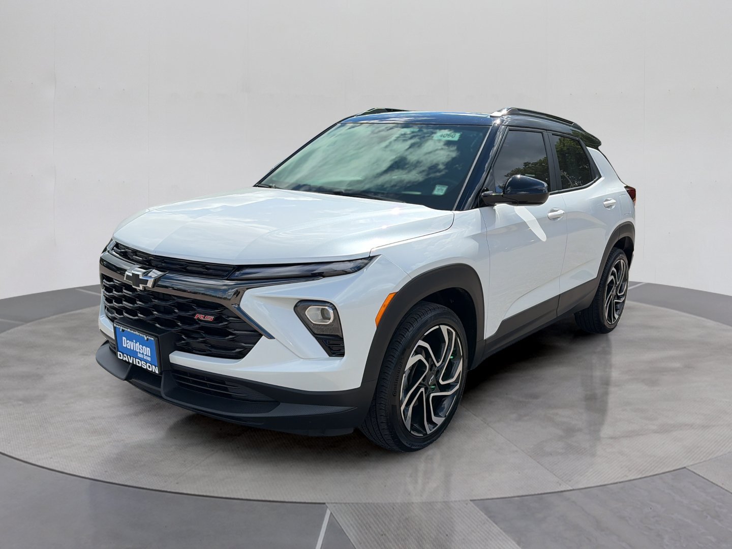 Used 2025 Chevrolet TrailBlazer RS w/ Convenience Package AWD/4WD image 1