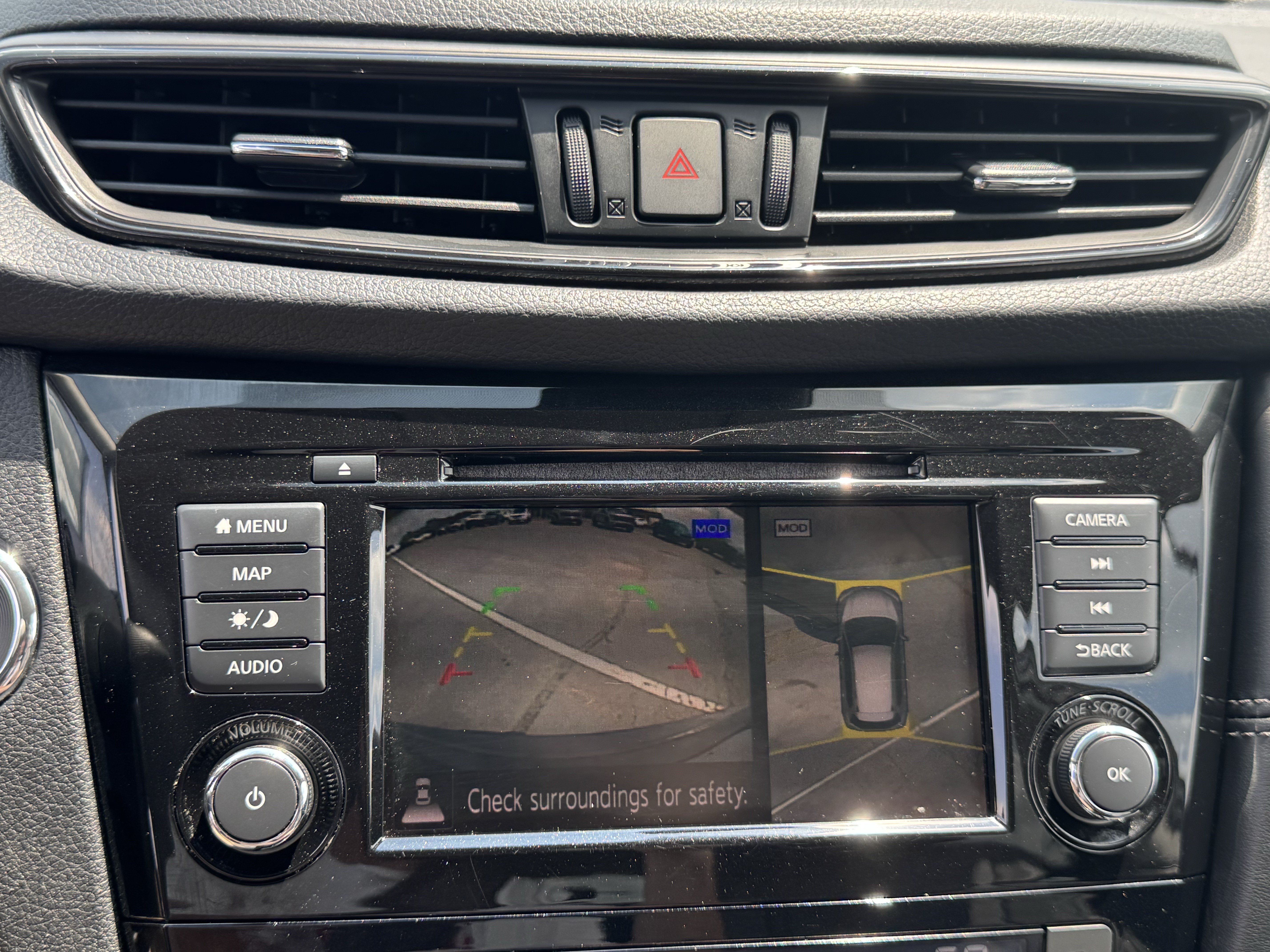 Used 2019 Nissan Rogue SL AWD/4WD image 27