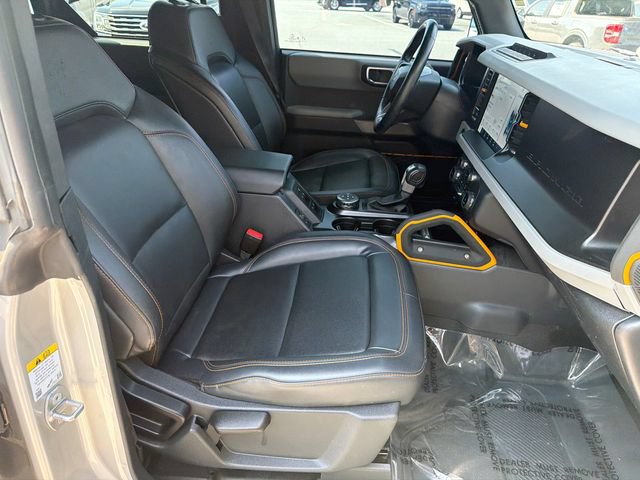 Certified 2022 Ford Bronco Badlands w/ Sasquatch Package AWD/4WD image 15
