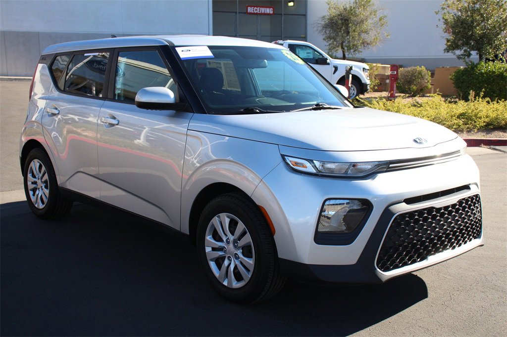 Used 2020 Kia Soul LX image 11
